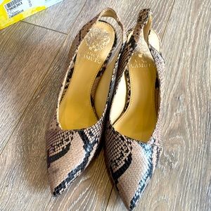 Brand new Vince Camuto  size 7
